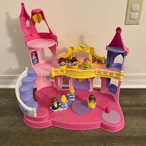 Fisher Price Little People Disney Princess Musical Dancing Palace